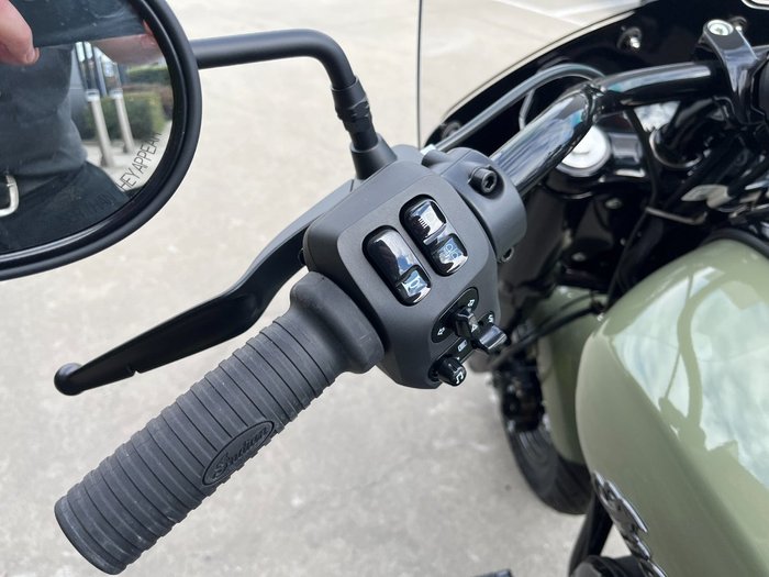 2025 Indian SUPER CHIEF DARK HORSE Green