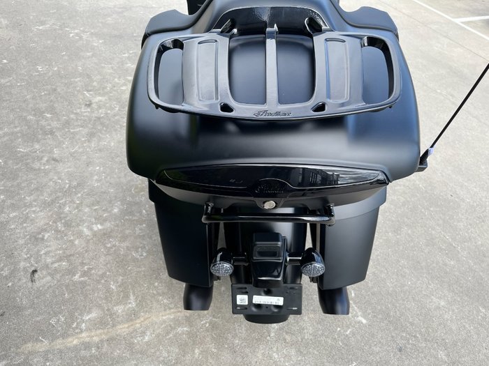 2025 Indian PURSUIT DARK HORSE PREMIUM Black