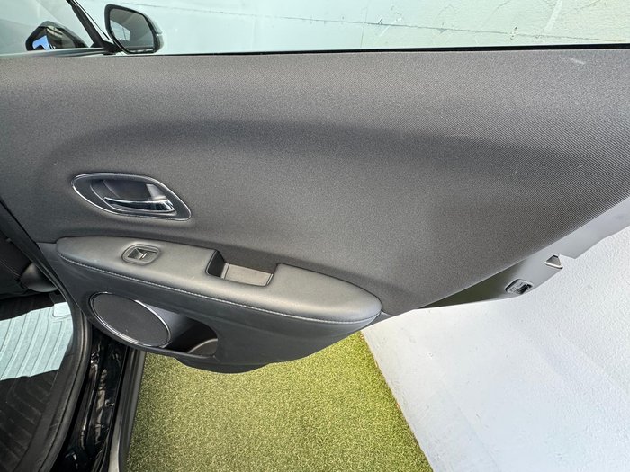 2015 Honda HR-V VTi-S