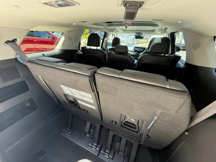 2024 Kia Carnival GT-Line HEV