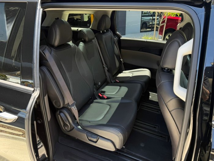 2024 Kia Carnival GT-Line HEV