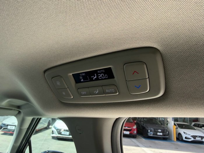 2024 Kia Carnival GT-Line HEV