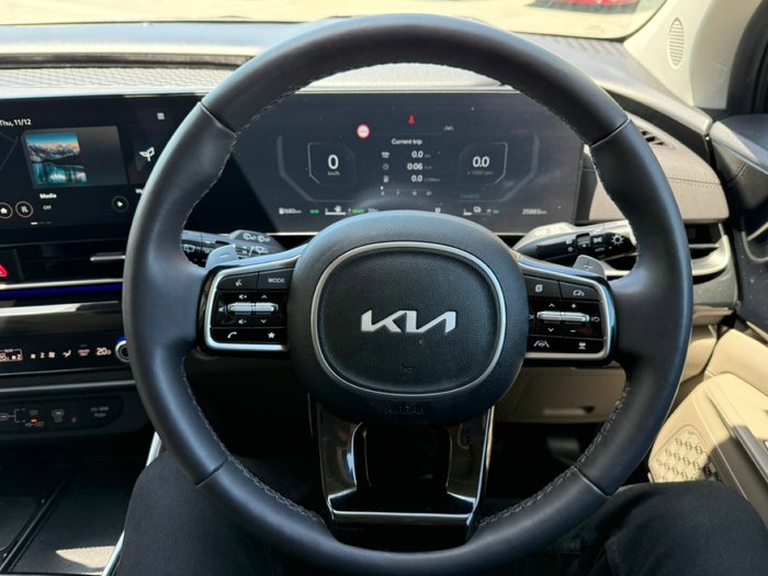 2024 Kia Carnival GT-Line HEV