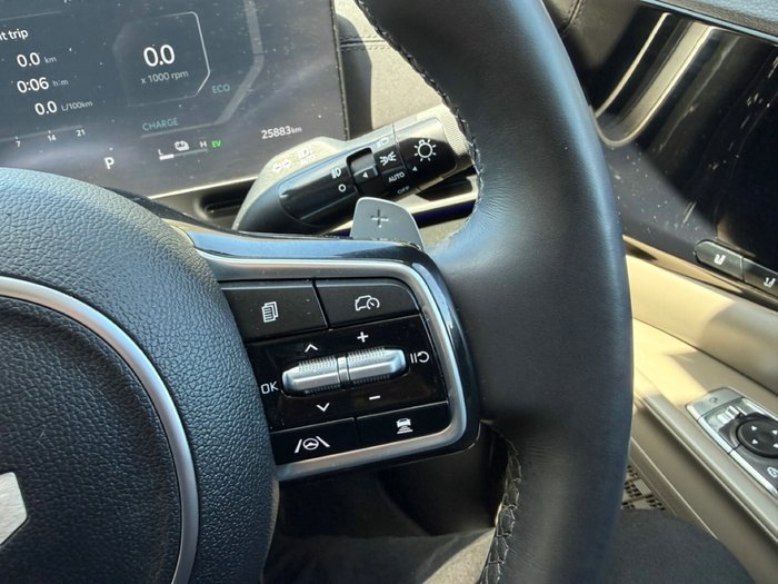 2024 Kia Carnival GT-Line HEV