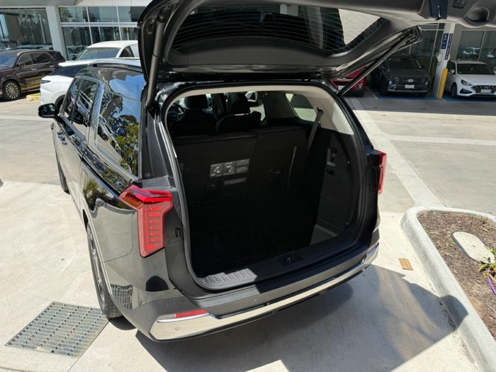2024 Kia Carnival GT-Line HEV