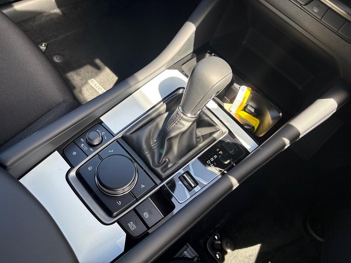 2025 Mazda 3 G20 Pure