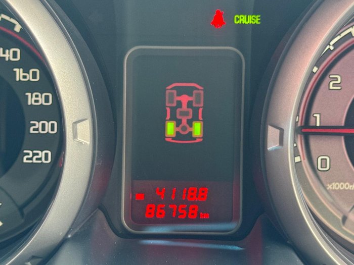 2016 Mitsubishi Pajero GLS