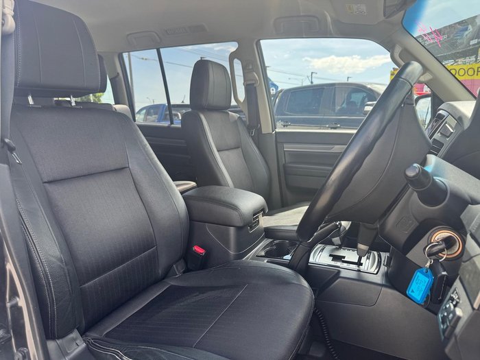 2016 Mitsubishi Pajero GLS