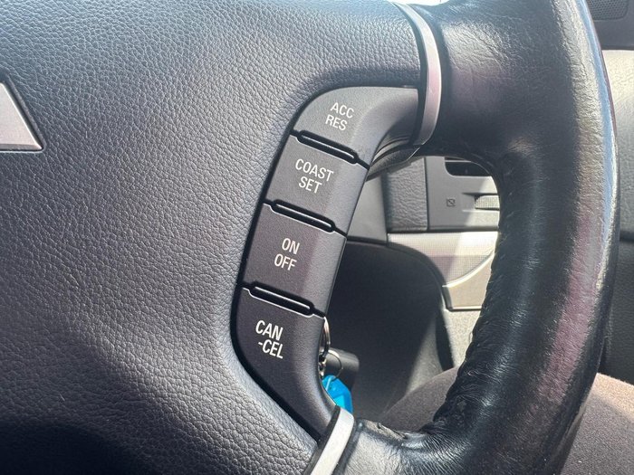 2016 Mitsubishi Pajero GLS