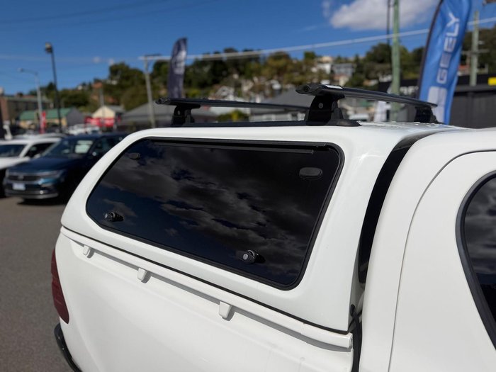 2020 Toyota Hilux SR