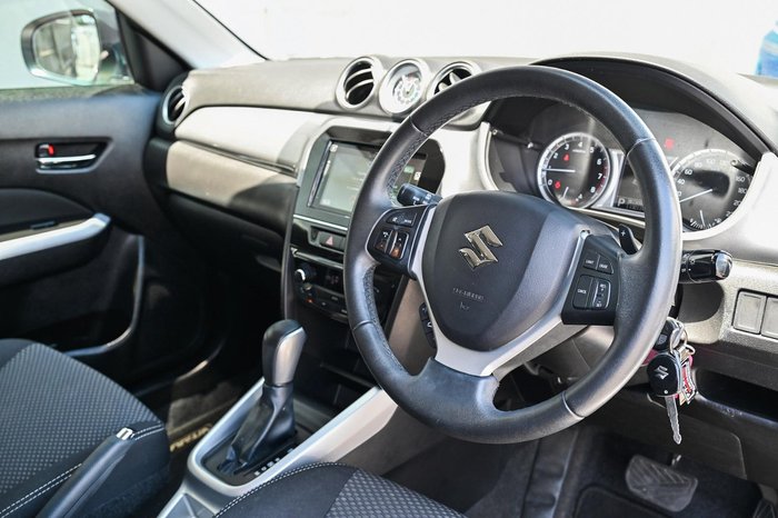 2016 Suzuki Vitara RT-S LY Cool White