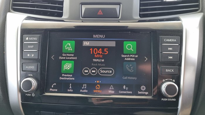 2021 Nissan Navara ST-X