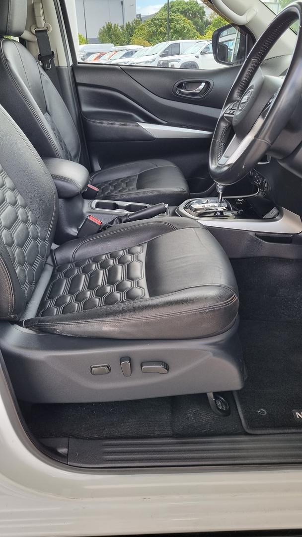 2021 Nissan Navara ST-X