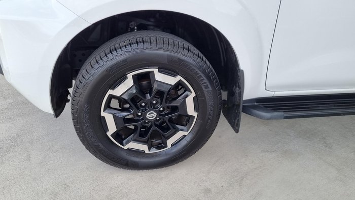 2021 Nissan Navara ST-X