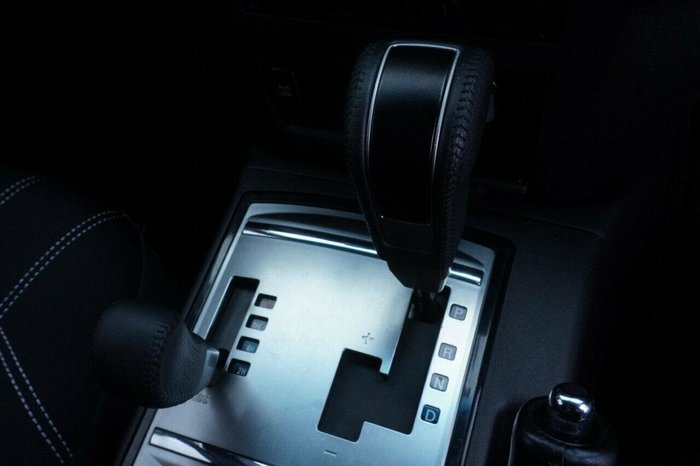 2019 Mitsubishi Pajero GLX