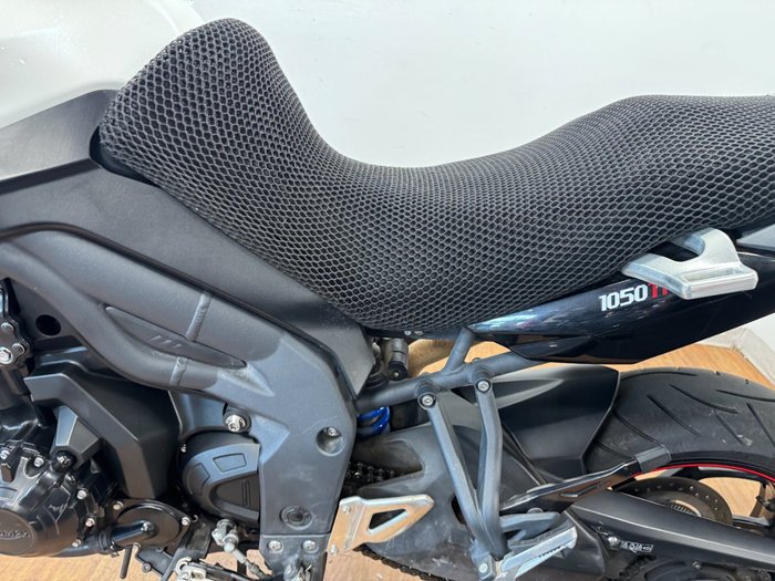 2015 Triumph TIGER SPORT 1050 WHITE