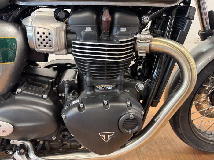 2021 Triumph BONNEVILLE T100 GREEN