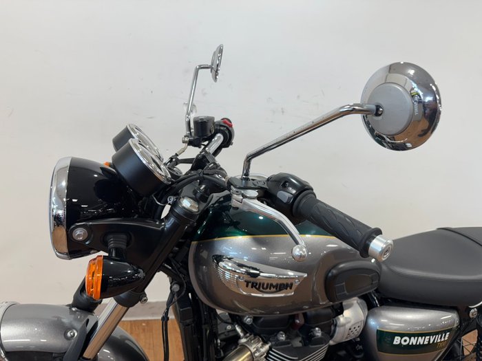 2021 Triumph BONNEVILLE T100 GREEN