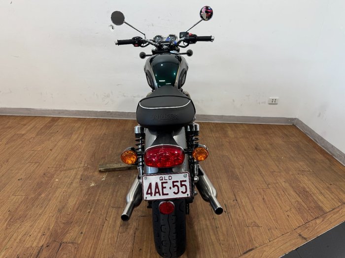 2021 Triumph BONNEVILLE T100 GREEN