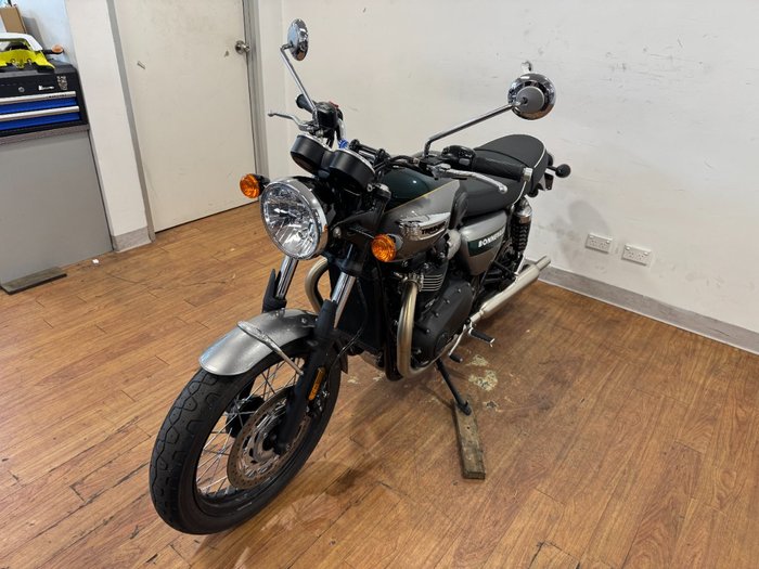 2021 Triumph BONNEVILLE T100 GREEN