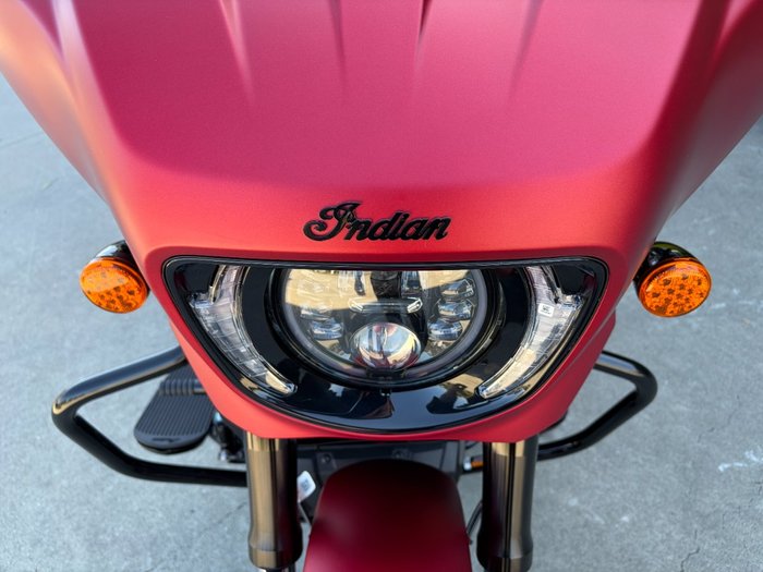 2025 Indian CHIEFTAIN DARK HORSE BLACK METALLIC