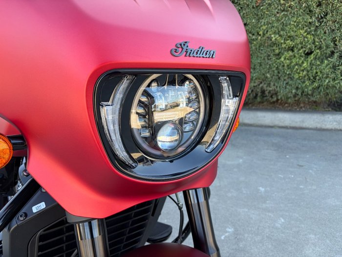 2025 Indian CHIEFTAIN DARK HORSE BLACK METALLIC