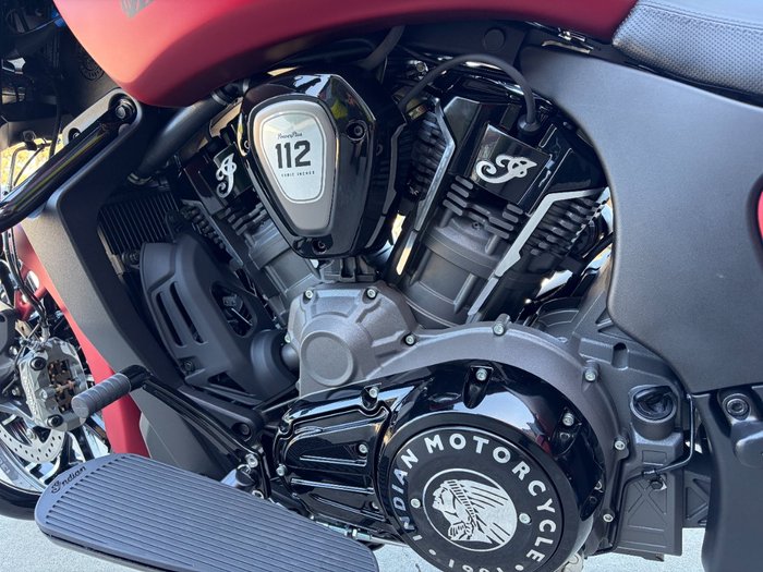 2025 Indian CHIEFTAIN DARK HORSE BLACK METALLIC