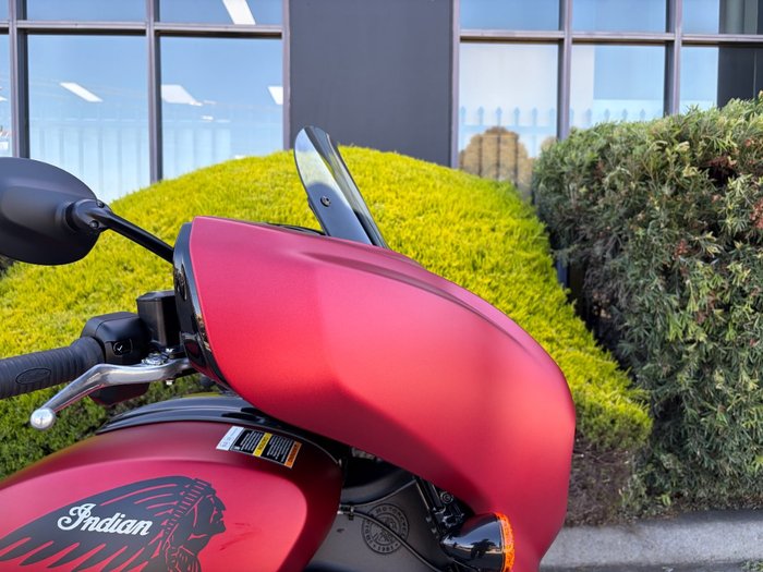 2025 Indian CHIEFTAIN DARK HORSE BLACK METALLIC