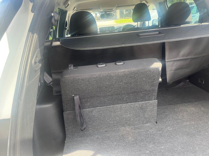 2022 Mitsubishi Outlander LS