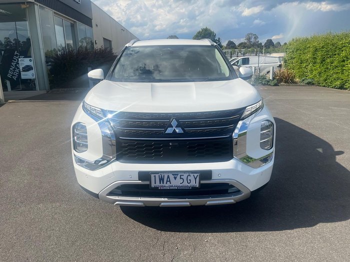 2022 Mitsubishi Outlander LS