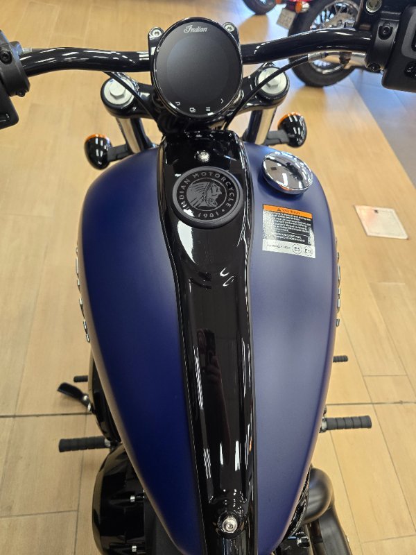 2024 Indian CHIEF DARK HORSE BLUE