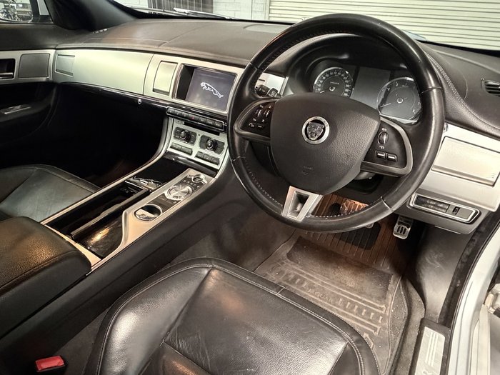 2011 Jaguar XF Luxury