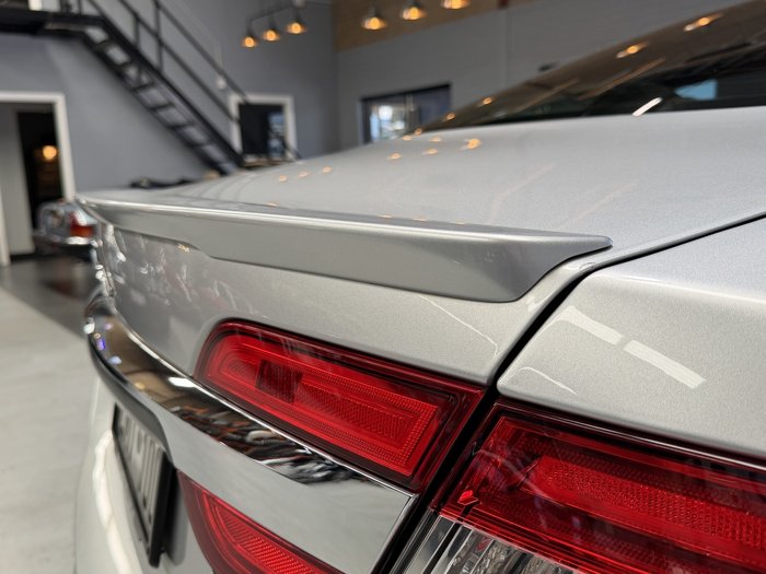 2011 Jaguar XF Luxury