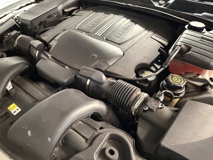 2011 Jaguar XF Luxury