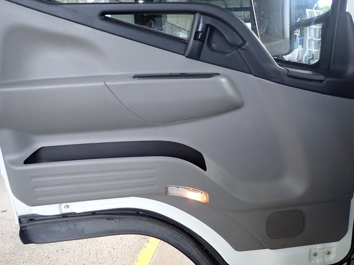 2018 MITSUBISHI CANTER 918