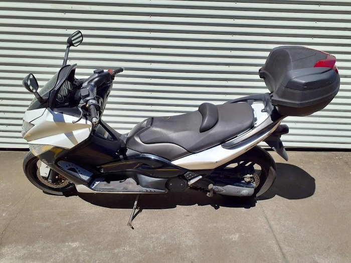 2011 Yamaha TMAX (XP500) TMax White