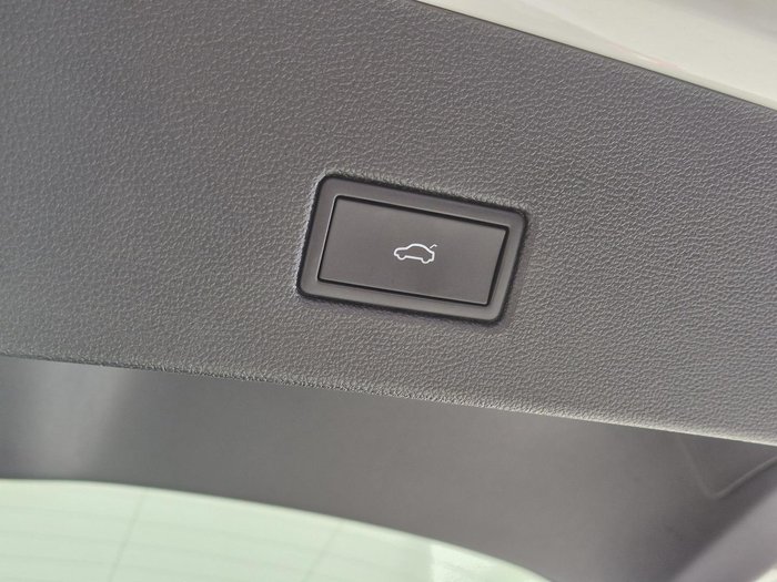 2023 Volkswagen T-Roc R D11 MY23 Four Wheel Drive Pure White