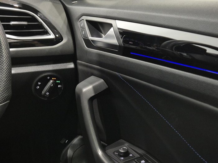 2023 Volkswagen T-Roc R D11 MY23 Four Wheel Drive Pure White