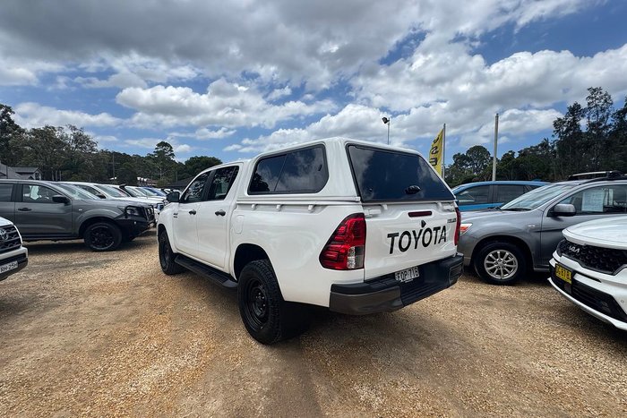 2021 Toyota Hilux SR