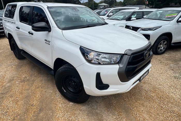 2021 Toyota Hilux SR