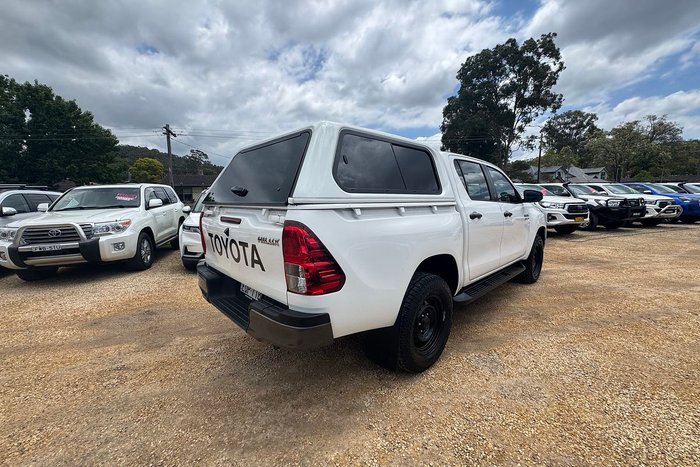 2021 Toyota Hilux SR