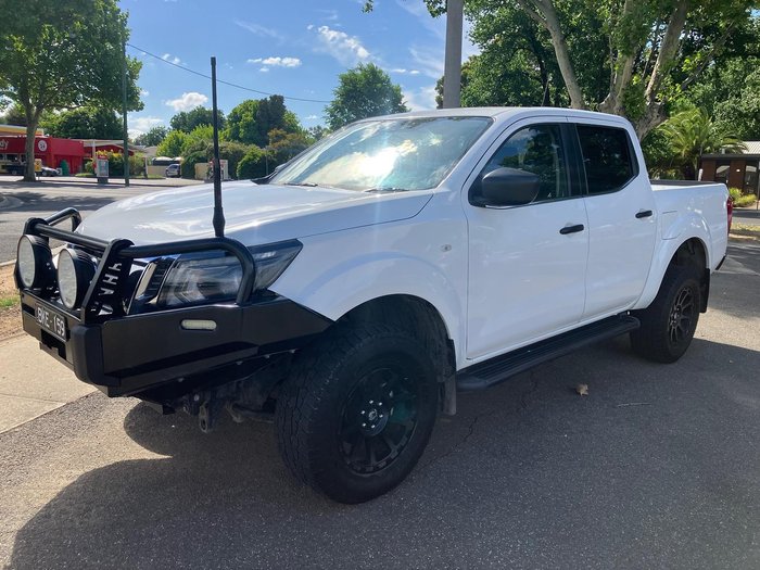 2020 Nissan Navara SL