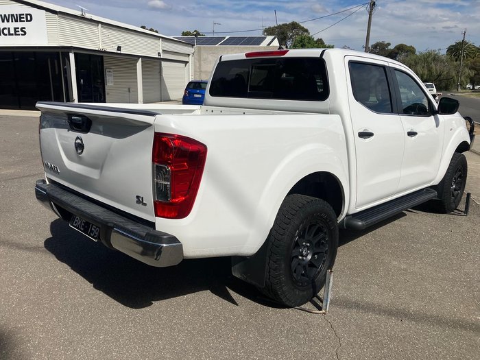 2020 Nissan Navara SL