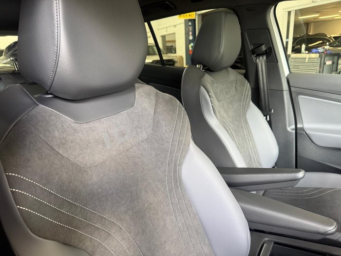 2025 Volkswagen ID.4 Pro