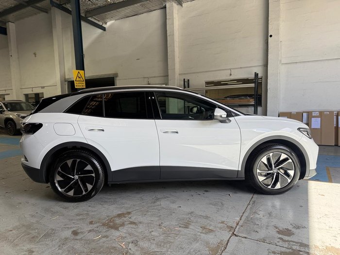 2025 Volkswagen ID.4 Pro