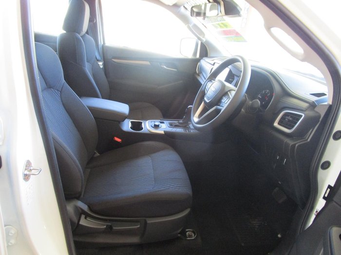 2025 Isuzu MU-X LS-M