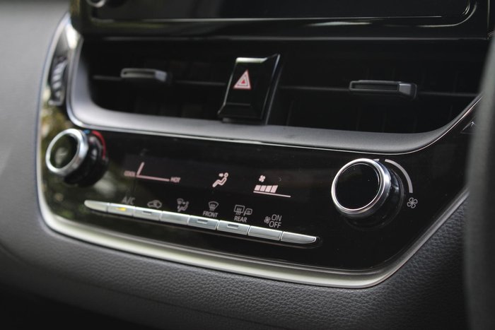 2018 Toyota Corolla Ascent Sport MZEA12R Oxide Bronze