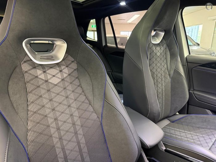 2025 Volkswagen Tiguan 150TSI R-Line