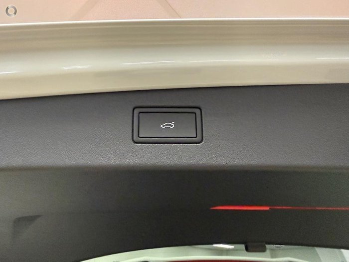 2025 Volkswagen Tiguan 150TSI R-Line