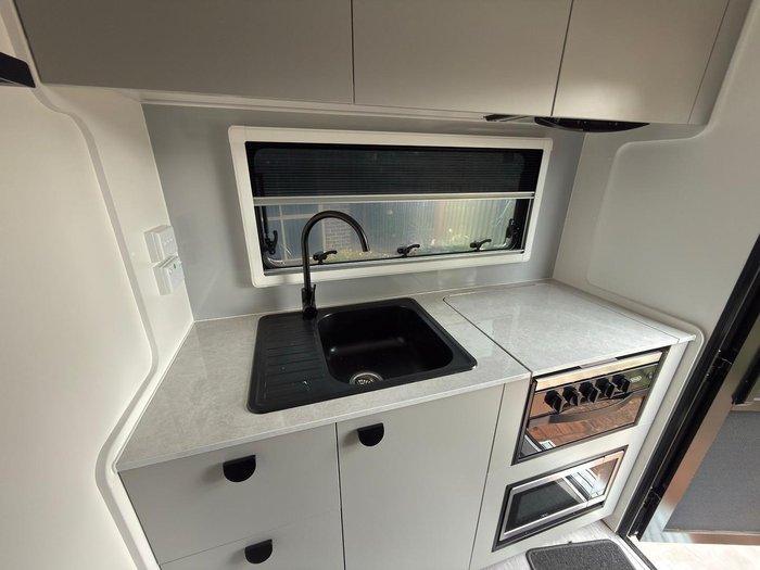 2025 Traveller Destination Track 13 Twin Single